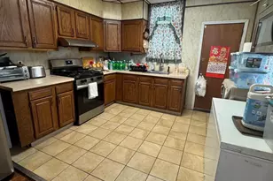 2221 Tasker St, Philadelphia, PA 19145 - Photo 14