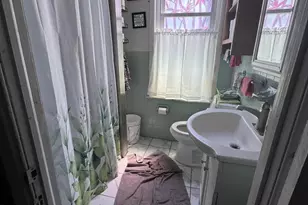 2221 Tasker St, Philadelphia, PA 19145 - Photo 6