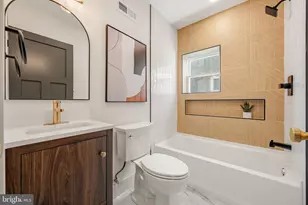 2431 9th Street S, Philadelphia, PA 19148 - Photo 32