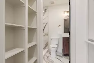 2431 9th Street S, Philadelphia, PA 19148 - Photo 40