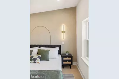 2431 9th Street S, Philadelphia, PA 19148 - Photo 36