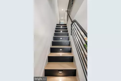 2431 9th Street S, Philadelphia, PA 19148 - Photo 24