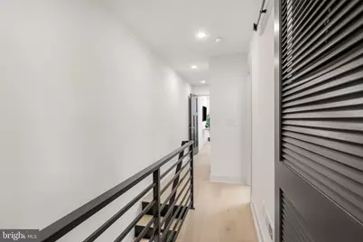 2431 9th Street S, Philadelphia, PA 19148 - Photo 28