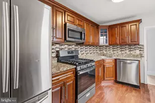 2342 E Huntingdon St, Philadelphia, PA 19125 - Photo 10
