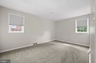 9878 Garvey Dr, Philadelphia, PA 19114 - Photo 32