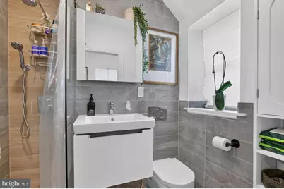 2046 E Huntingdon Street #3R, Philadelphia, PA 19125 - Photo 8