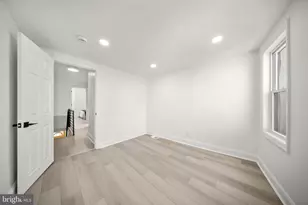 302 Cantrell St, Philadelphia, PA 19148 - Photo 24