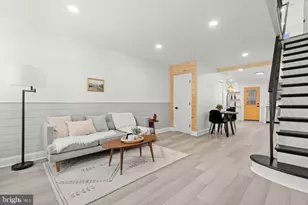 302 Cantrell St, Philadelphia, PA 19148 - Photo 6