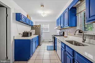 914 Longshore Ave, Philadelphia, PA 19111 - Photo 4