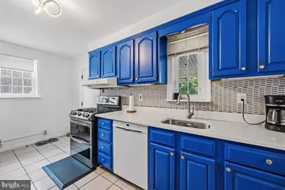 914 Longshore Avenue, Philadelphia, PA 19111 - Photo 16