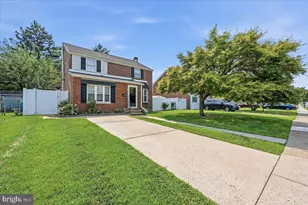 914 Longshore Ave, Philadelphia, PA 19111 - Photo 36