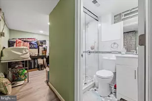 914 Longshore Ave, Philadelphia, PA 19111 - Photo 32