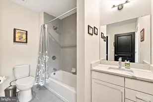 1428 S Leithgow Terrace, Philadelphia, PA 19147 - Photo 26