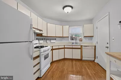 2645 Bainbridge Street, Philadelphia, PA 19146 - Photo 6