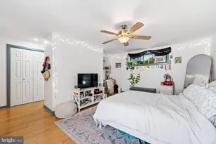 830 Lombard St, Philadelphia, PA 19147 - Photo 16