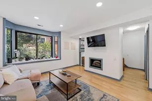 830 Lombard St, Philadelphia, PA 19147 - Photo 6