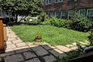 1713 Green St, Philadelphia, PA 19130 - Photo 10