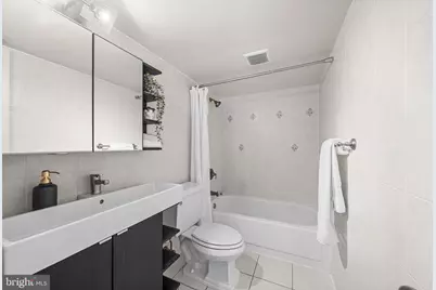 1420 Locust Street #35H, Philadelphia, PA 19102 - Photo 22