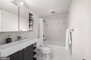 1420 Locust St, Philadelphia, PA 19102 - Photo 22