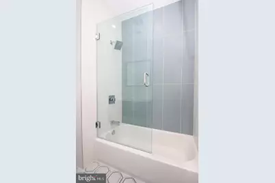 810 N Uber Street #3, Philadelphia, PA 19130 - Photo 18