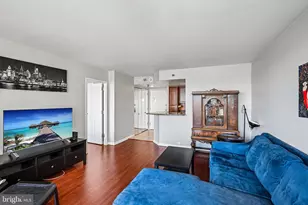 2001 Hamilton St, Philadelphia, PA 19130 - Photo 2