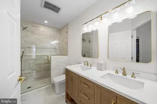 2061 St Albans St, Philadelphia, PA 19146 - Photo 16