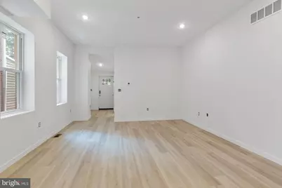 223 S 45th Street #1R, Philadelphia, PA 19104 - Photo 2