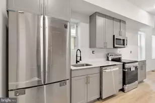 223 S 45th St, Philadelphia, PA 19104 - Photo 4