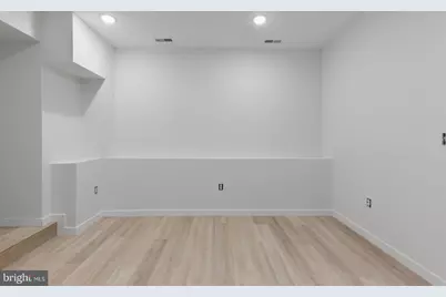223 S 45th Street #1R, Philadelphia, PA 19104 - Photo 22