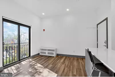 1935 E Hazzard Street #303, Philadelphia, PA 19125 - Photo 4
