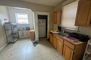 806 W Wellens St, Philadelphia, PA 19141 - Photo 4