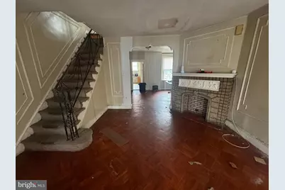 806 W Wellens Street, Philadelphia, PA 19141 - Photo 2