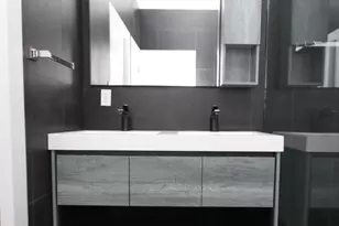 810 N Uber St, Philadelphia, PA 19130 - Photo 40