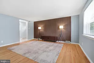 2713 Clayton St, Philadelphia, PA 19152 - Photo 12