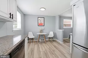 2713 Clayton St, Philadelphia, PA 19152 - Photo 4