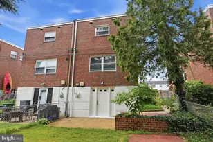 2713 Clayton St, Philadelphia, PA 19152 - Photo 34