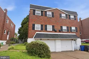 2713 Clayton St, Philadelphia, PA 19152 - Photo 2