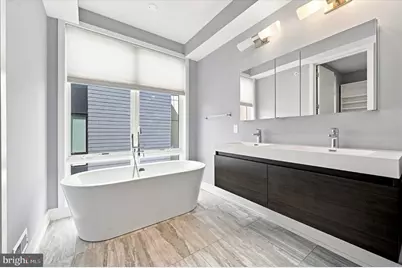 602 N 5th Street #2, Philadelphia, PA 19123 - Photo 24