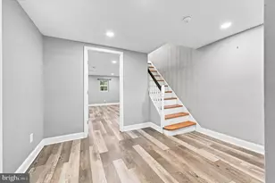 33 E Gorgas Ln, Philadelphia, PA 19119 - Photo 24