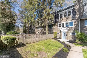33 E Gorgas Ln, Philadelphia, PA 19119 - Photo 2