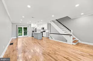 33 E Gorgas Ln, Philadelphia, PA 19119 - Photo 8