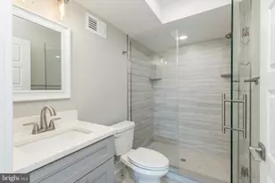 2304 N 9th St, Philadelphia, PA 19133 - Photo 24