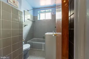 404 S Croskey St, Philadelphia, PA 19146 - Photo 16