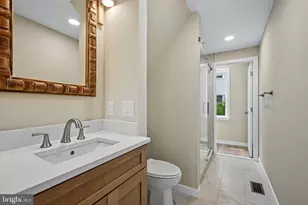 848 N Uber St, Philadelphia, PA 19130 - Photo 12