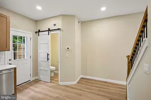 848 N Uber St, Philadelphia, PA 19130 - Photo 8