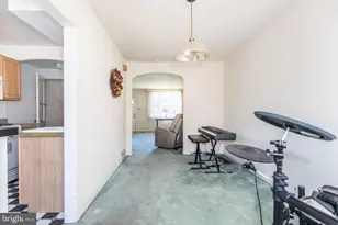 2227 Brighton St, Philadelphia, PA 19149 - Photo 8