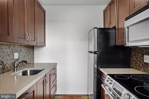 1100 S Broad St, Philadelphia, PA 19146 - Photo 8