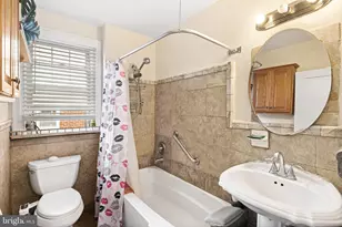 1615 E McPherson St, Philadelphia, PA 19150 - Photo 16
