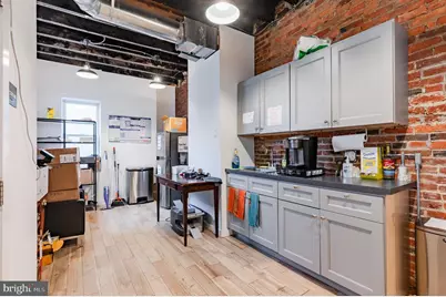 319 Bainbridge Street, Philadelphia, PA 19147 - Photo 8