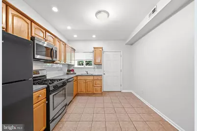 928 N Bambrey Street, Philadelphia, PA 19130 - Photo 14